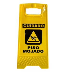 Señalización piso mojado